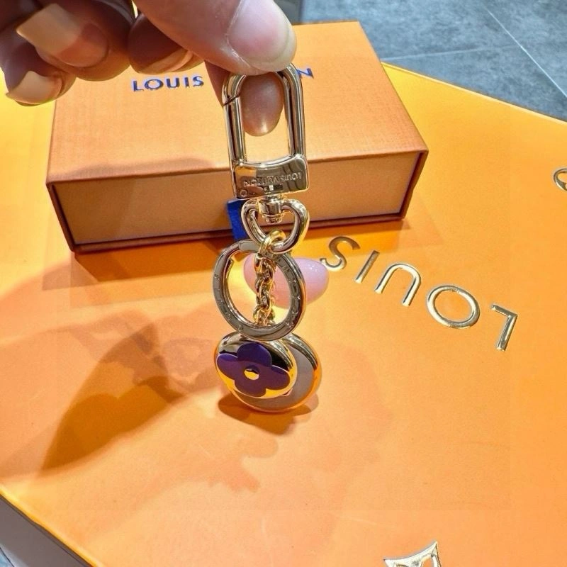 Compact Louis Vuitton Keychains 265475