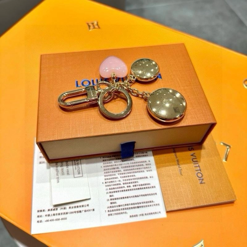 Compact Louis Vuitton Keychains 265475