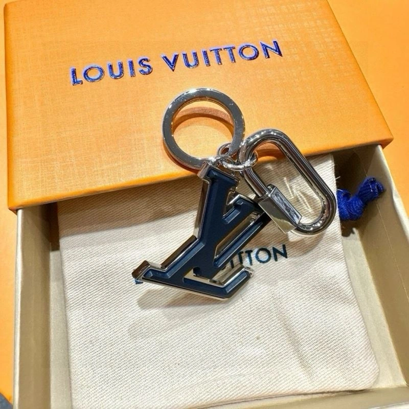Sleek Louis Vuitton Keychains 265449