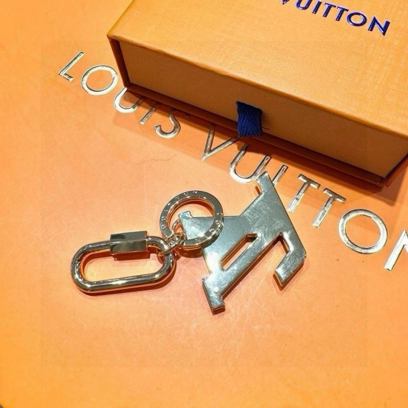 Louis Vuitton Keychains Snug 265442
