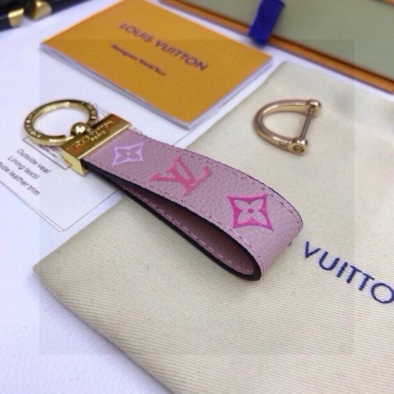 OnTrend Louis Vuitton Keychains 265415