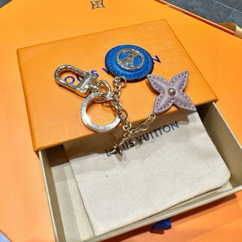 Louis Vuitton Keychains Chic 265412