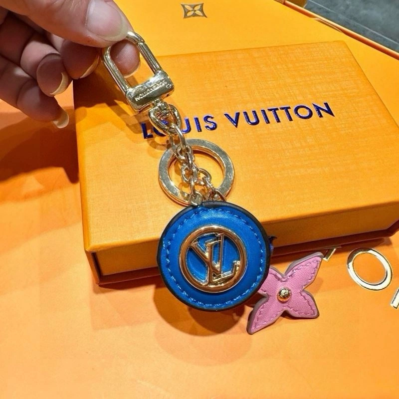 Louis Vuitton Keychains Chic 265412