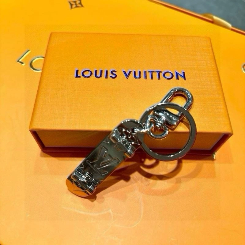 TravelReady Louis Vuitton Keychains 265430