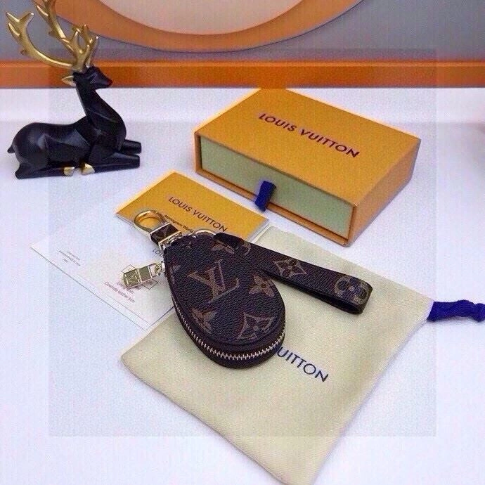 Louis Vuitton Keychains Refined 265423