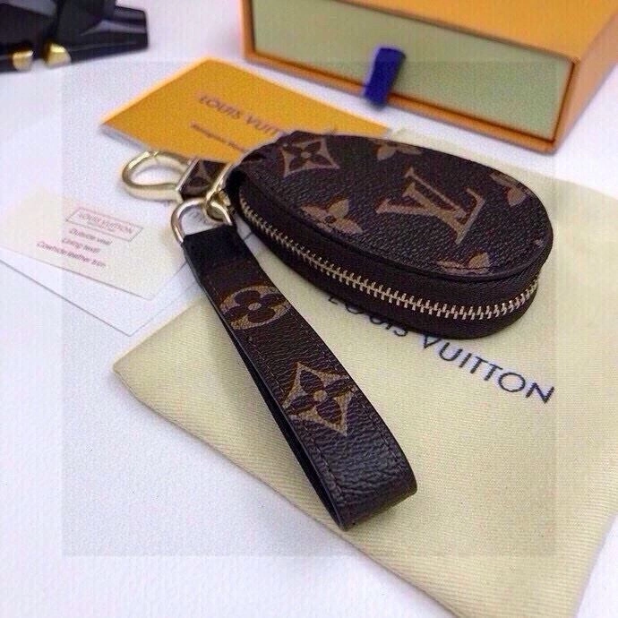 Louis Vuitton Keychains Refined 265423