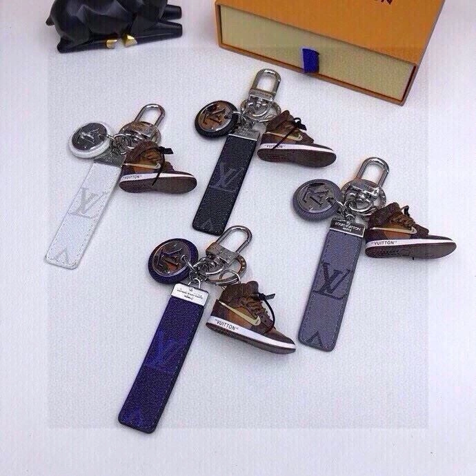 Trendsetting Louis Vuitton Keychains 265435