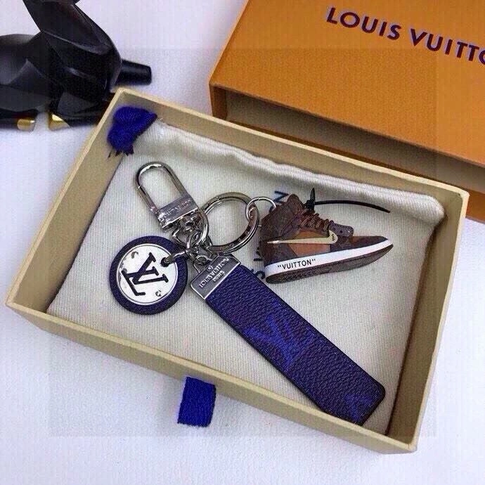 Trendsetting Louis Vuitton Keychains 265435
