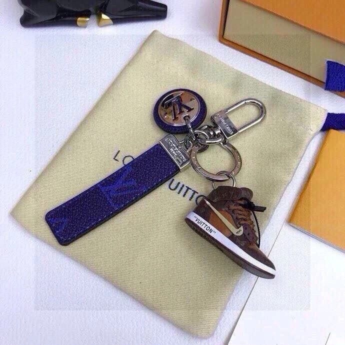 Trendsetting Louis Vuitton Keychains 265435