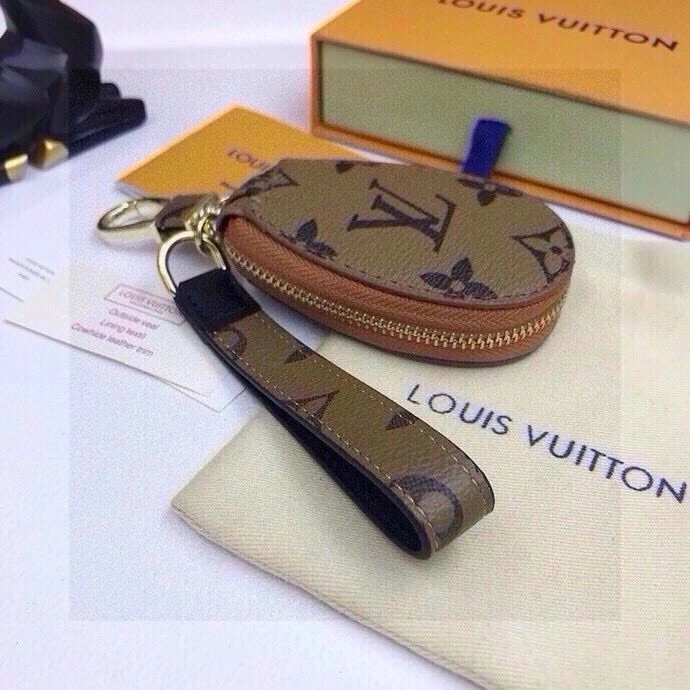 Louis Vuitton Keychains ModernLook 265420