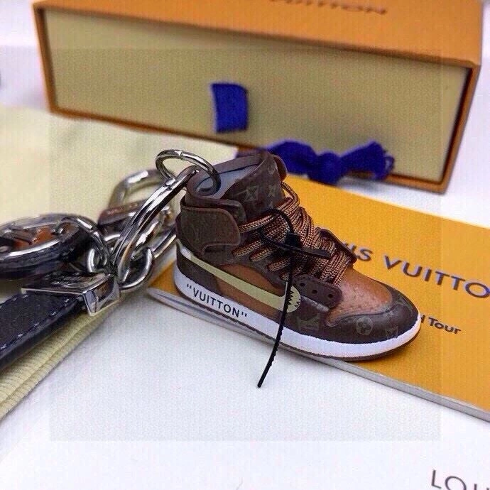 Louis Vuitton Keychains ModernLook 265409