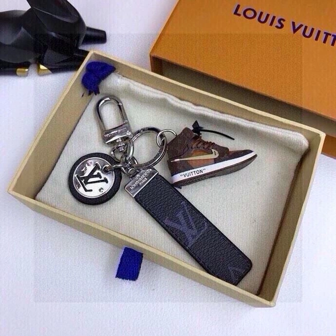 Louis Vuitton Keychains ModernLook 265409