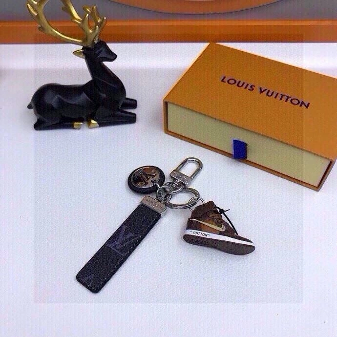 Louis Vuitton Keychains ModernLook 265409