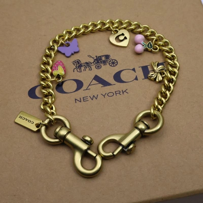 Casual Louis Vuitton Keychains 265390