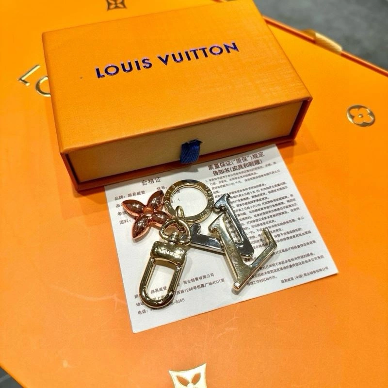 Refined Louis Vuitton Keychains 265401