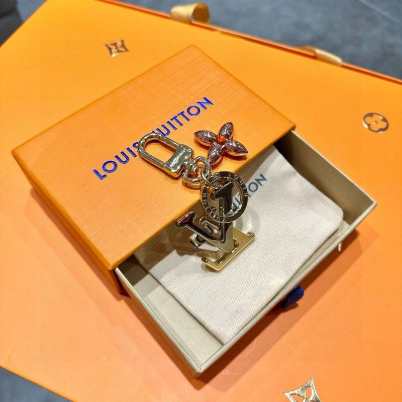 Refined Louis Vuitton Keychains 265401
