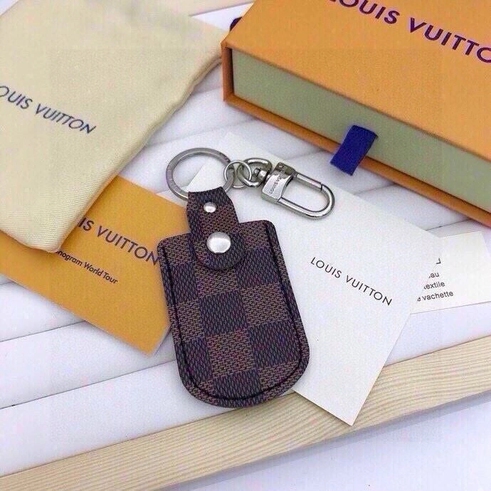 WellDesigned Louis Vuitton Keychains 265387
