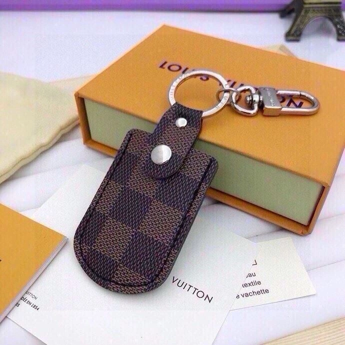 WellDesigned Louis Vuitton Keychains 265387