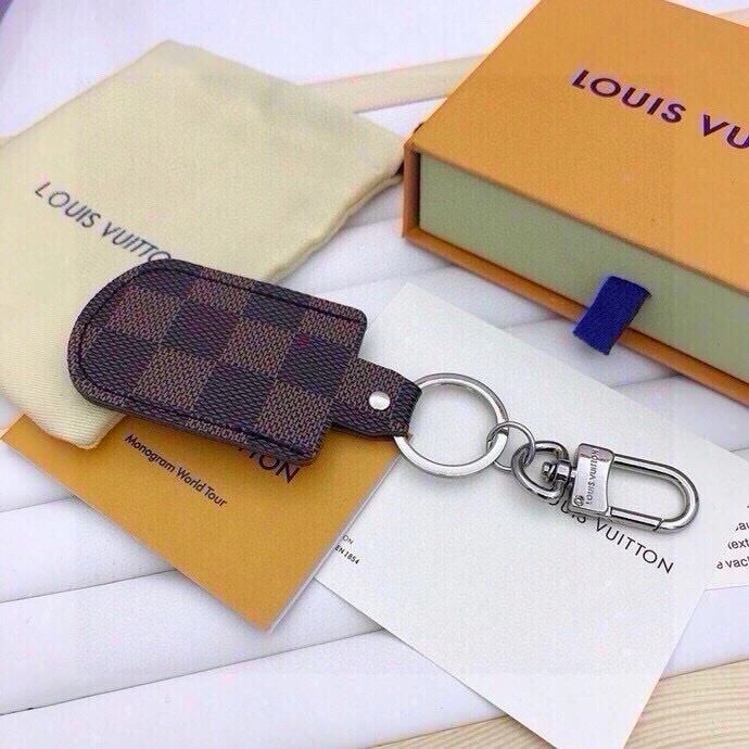 WellDesigned Louis Vuitton Keychains 265387