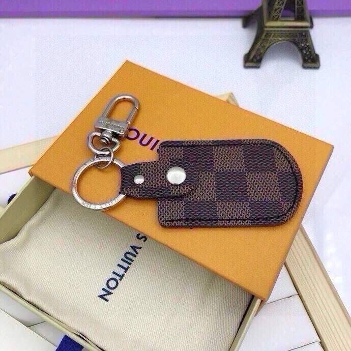 WellDesigned Louis Vuitton Keychains 265387