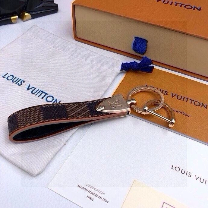 QuickDry Louis Vuitton Keychains 265400