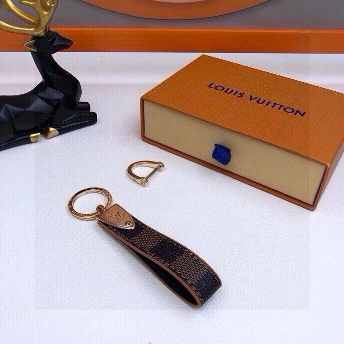 QuickDry Louis Vuitton Keychains 265400