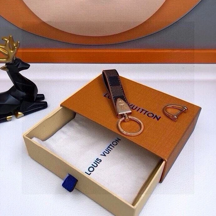 QuickDry Louis Vuitton Keychains 265400