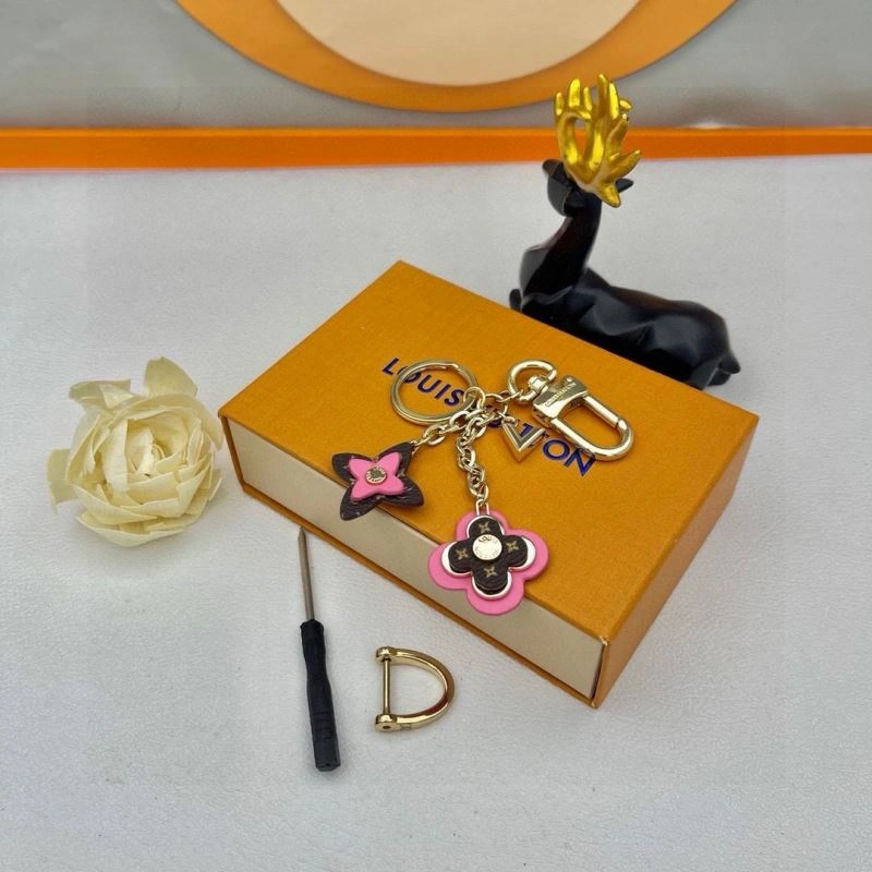 SmoothTexture Louis Vuitton Keychains 265367