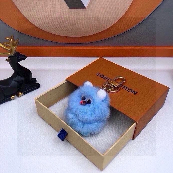 UrbanChic Louis Vuitton Keychains 265350