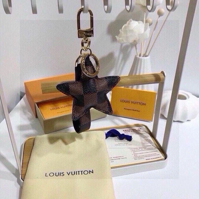 Louis Vuitton Keychains ModernLook 265358