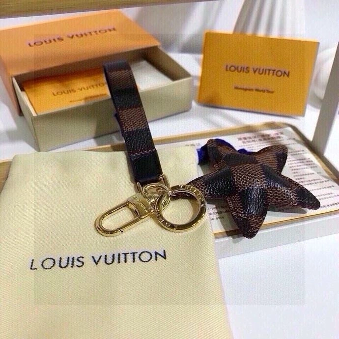 Louis Vuitton Keychains ModernLook 265358
