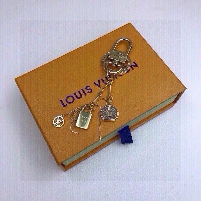 Neat Louis Vuitton Keychains 265340
