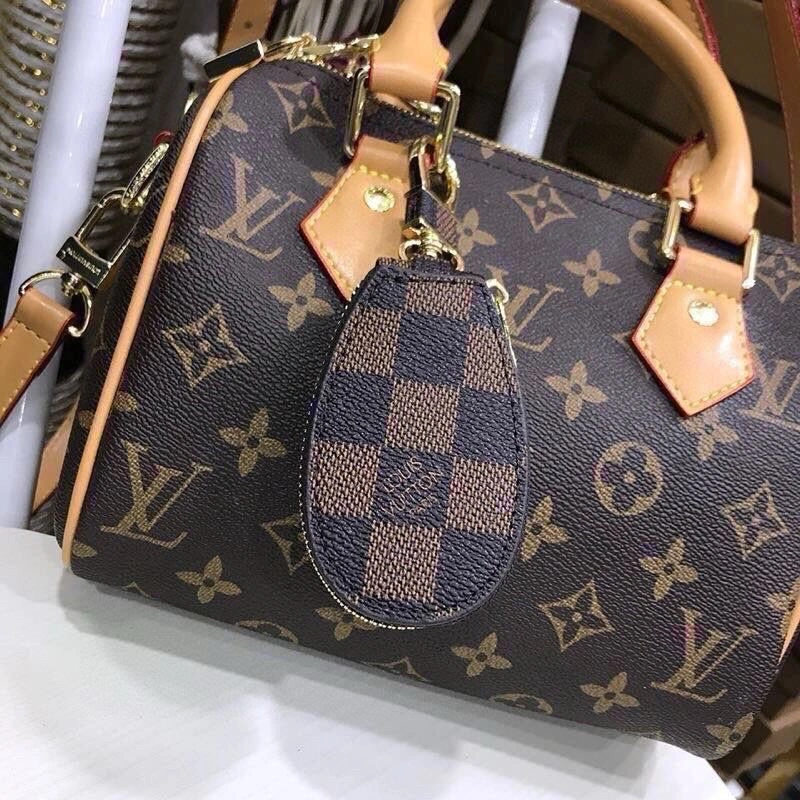 Seasonal Louis Vuitton Keychains 265325