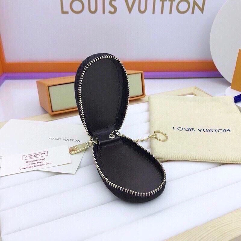 TravelReady Louis Vuitton Keychains 265321