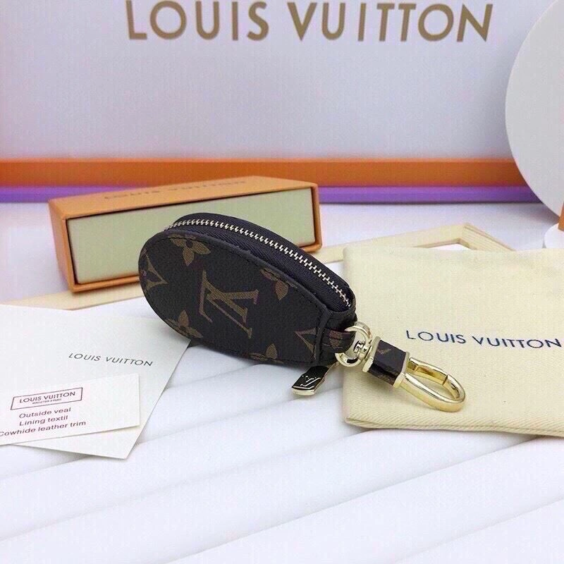 TravelReady Louis Vuitton Keychains 265321