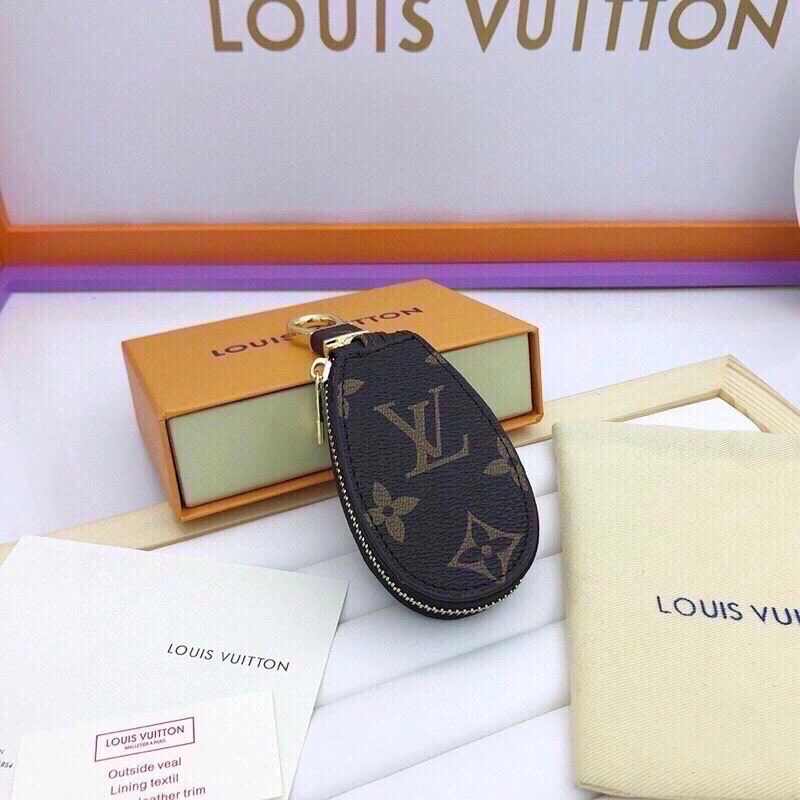 TravelReady Louis Vuitton Keychains 265321