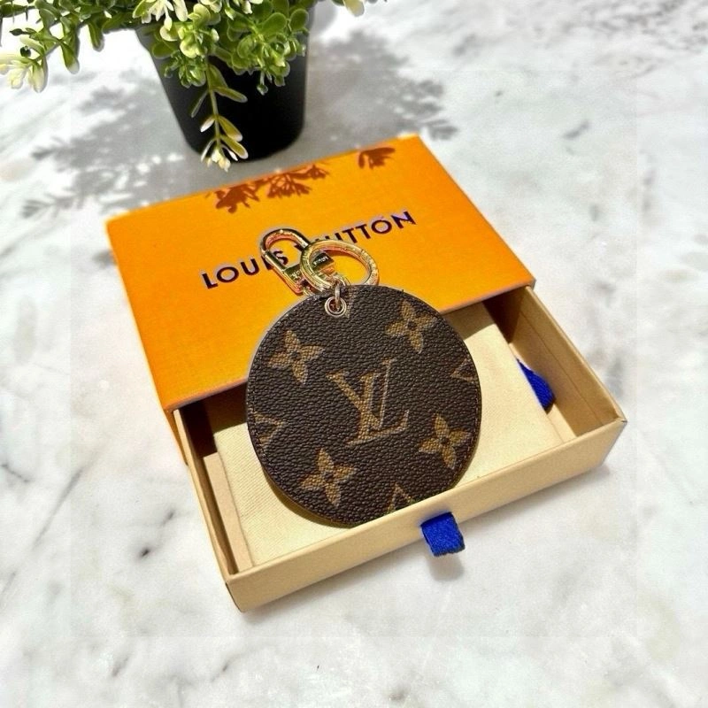 Packable Louis Vuitton Keychains 265316