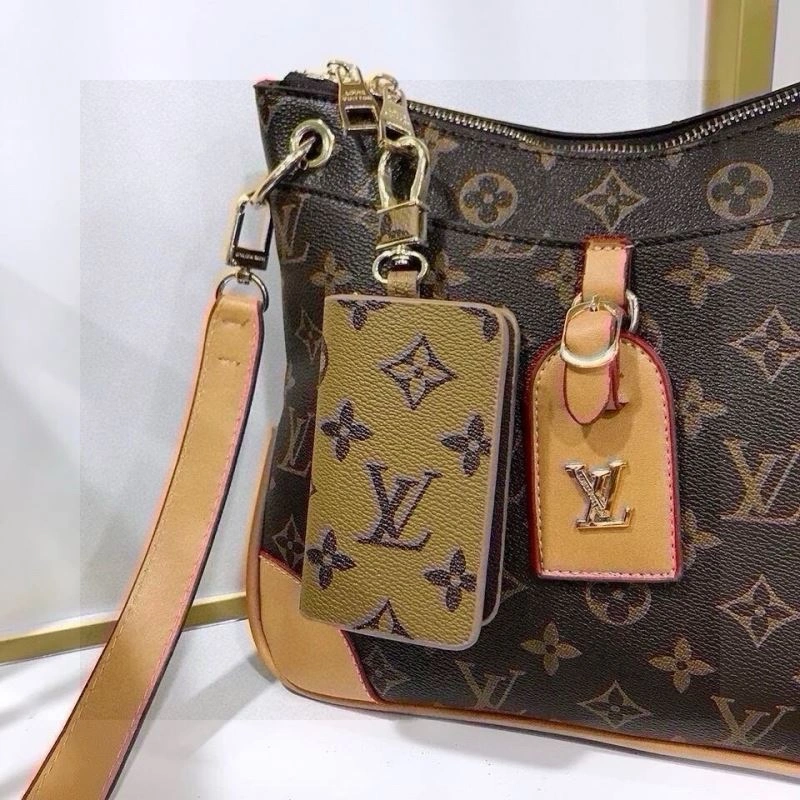 Contemporary Louis Vuitton Keychains 265290