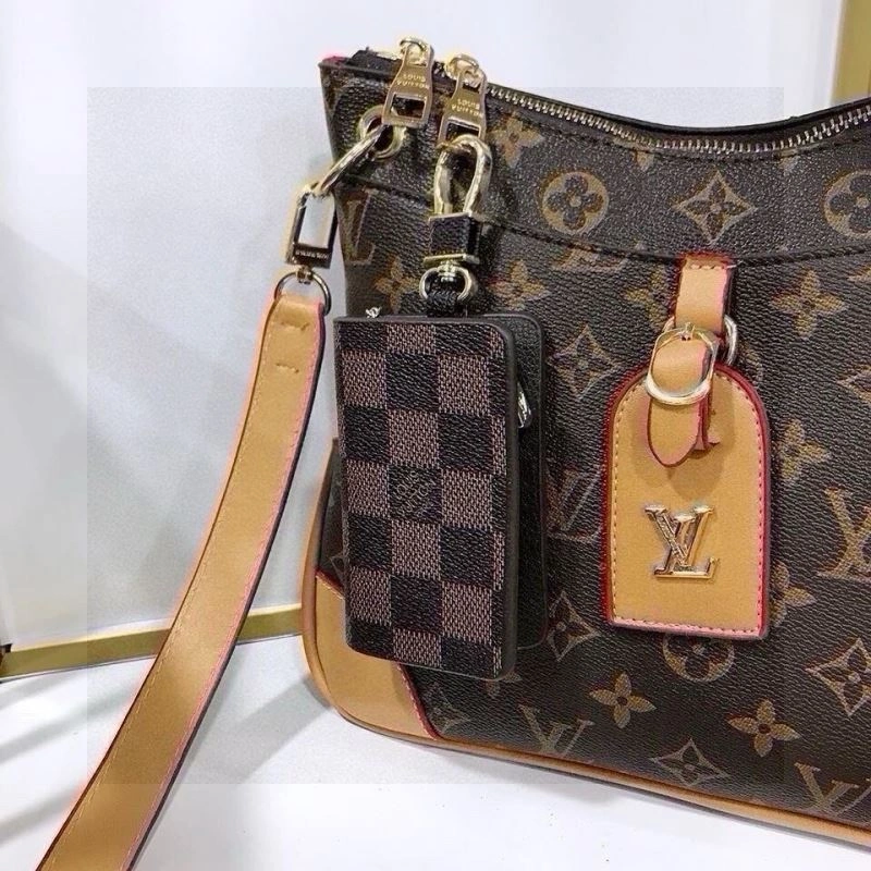 Louis Vuitton Keychains Durable 265305