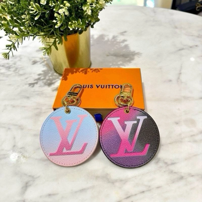Louis Vuitton Keychains Popular 265310