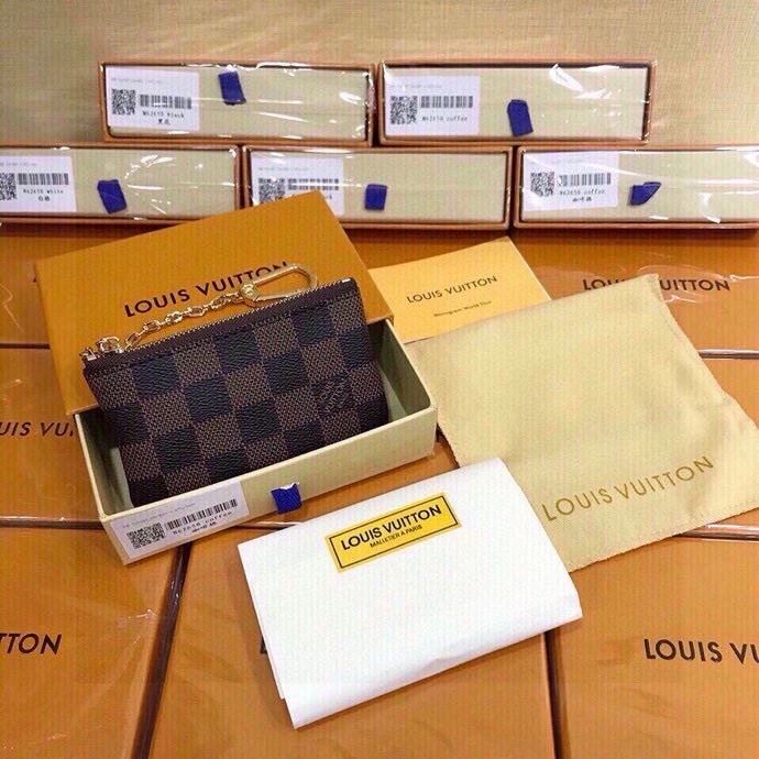 OnTrend Louis Vuitton Keychains 265295