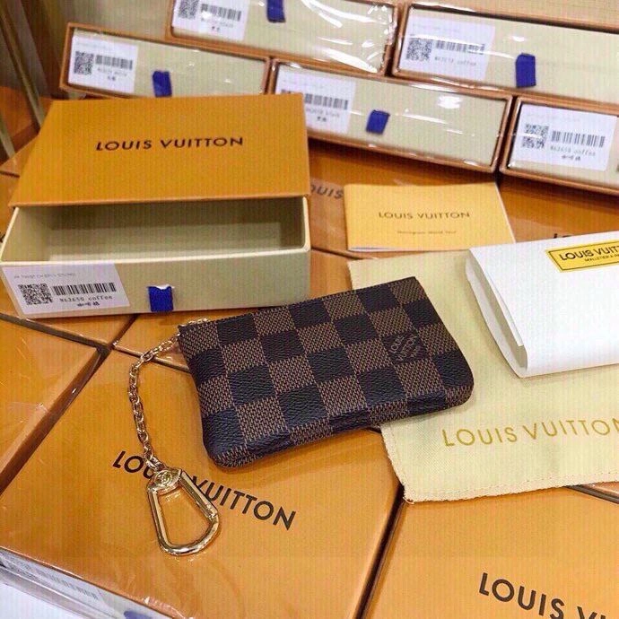 OnTrend Louis Vuitton Keychains 265295