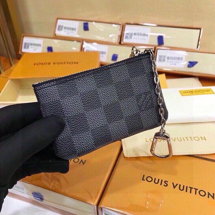Louis Vuitton Keychains Sophisticated 265309