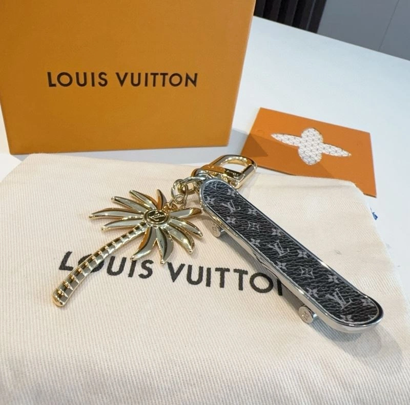 Breathable Louis Vuitton Keychains 265245