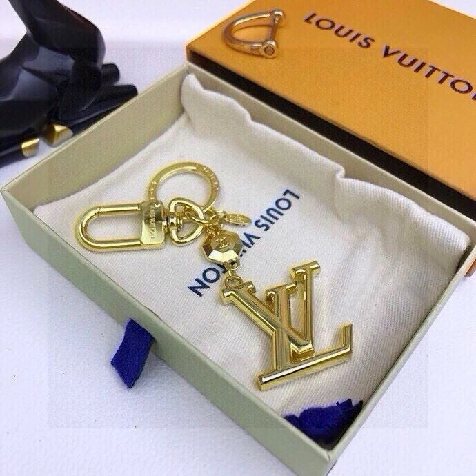 MoistureWicking Louis Vuitton Keychains 265251