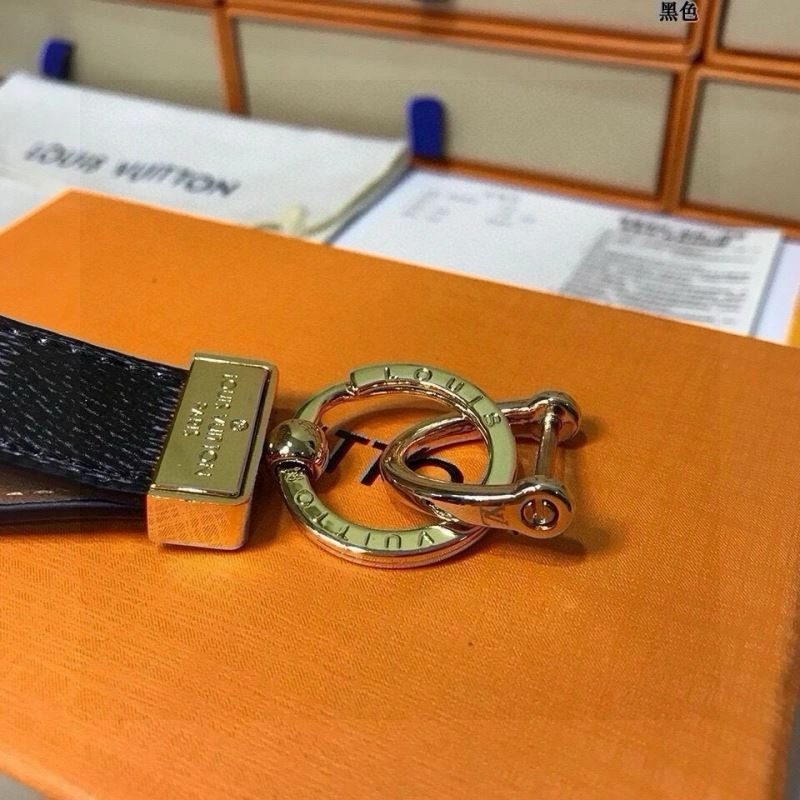 ModernLook Louis Vuitton Keychains 265255