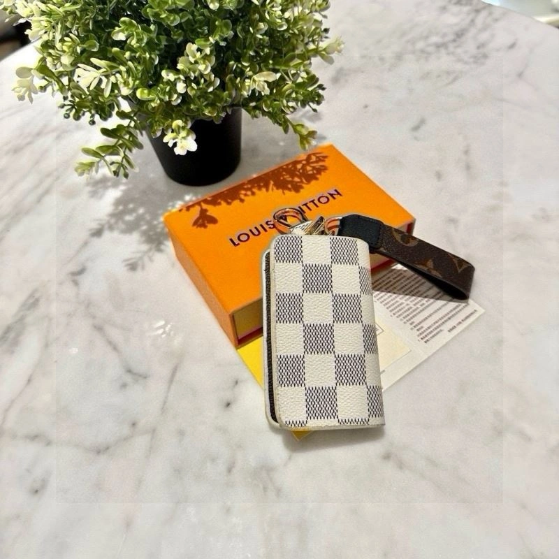 Tailored Louis Vuitton Keychains 265269