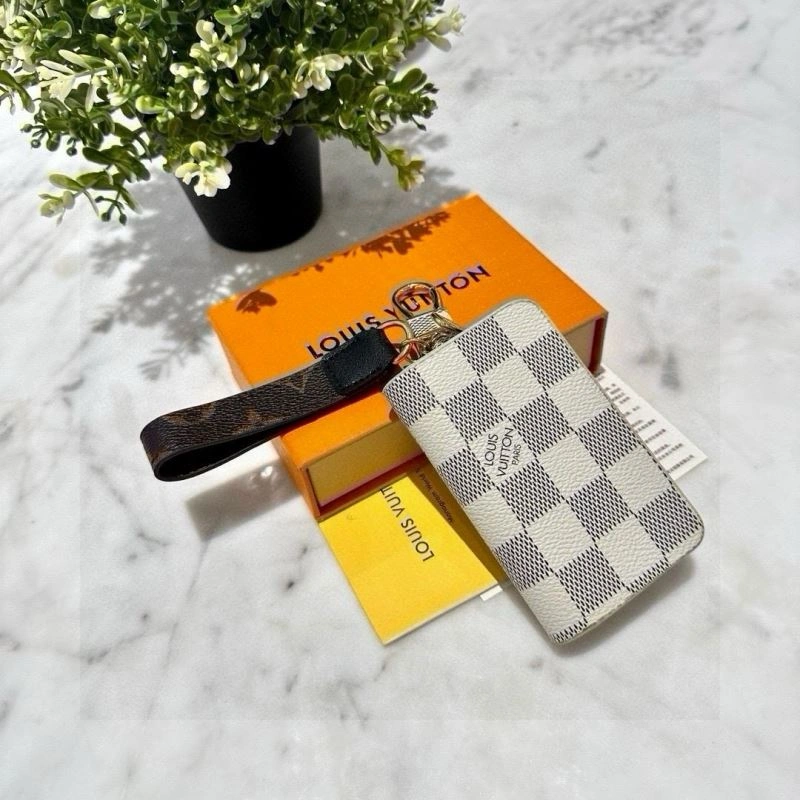 Tailored Louis Vuitton Keychains 265269
