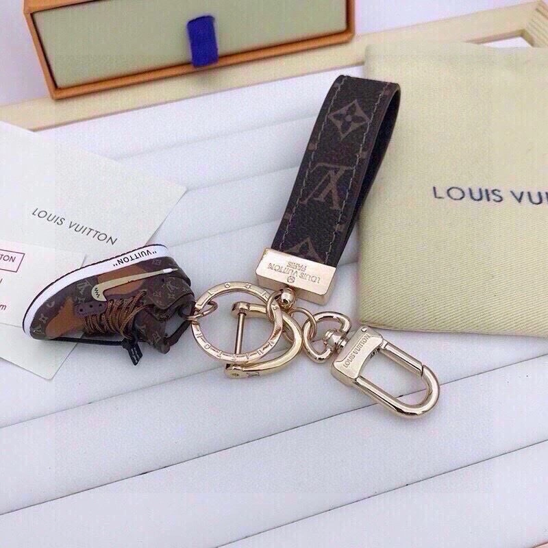 FlexibleFit Louis Vuitton Keychains 265242