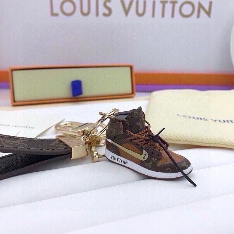 FlexibleFit Louis Vuitton Keychains 265242